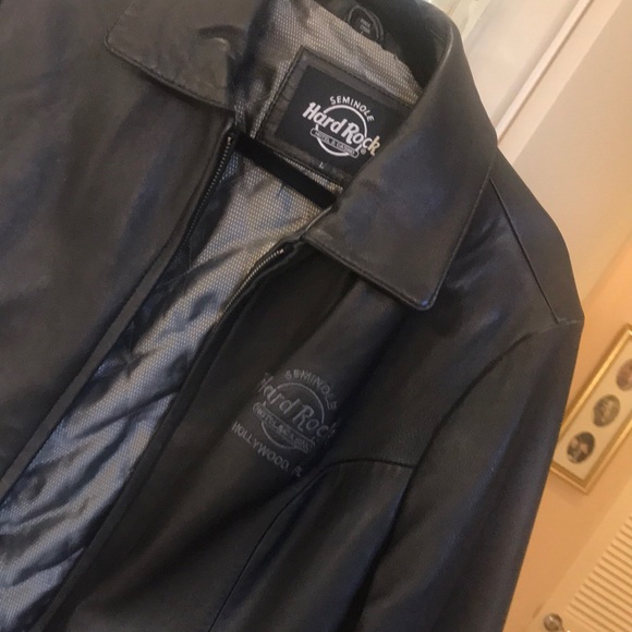 Women’s large leather jacket. - Picture 2 of 3